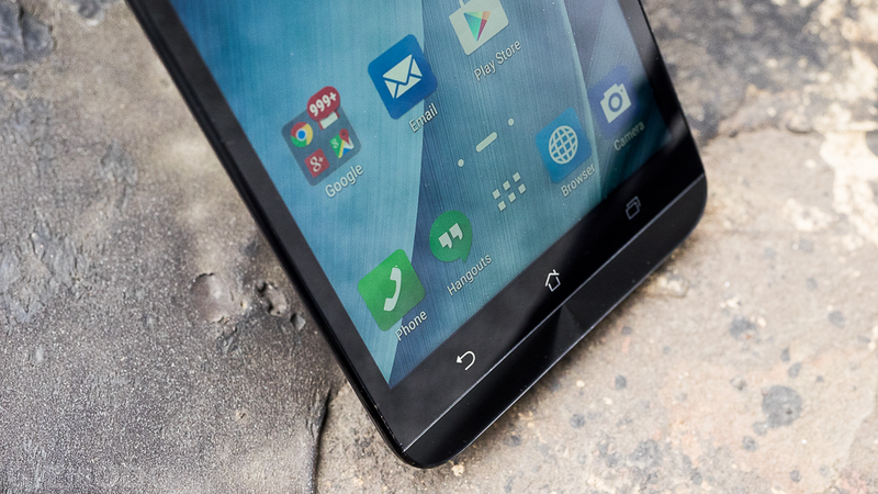 Illustration for article titled ASUS Zenfone 2 Hands-On: Less Than Meets The Eye